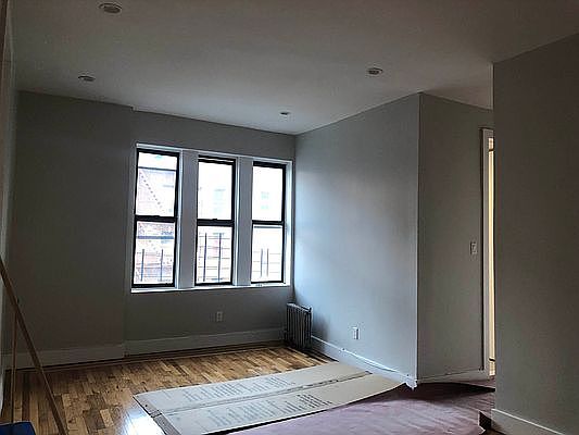 3rd image of 510 W 204th St #41B