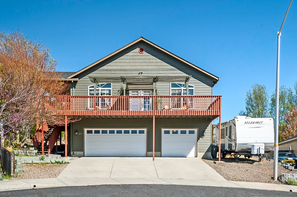 531 Winston Ct photo 1