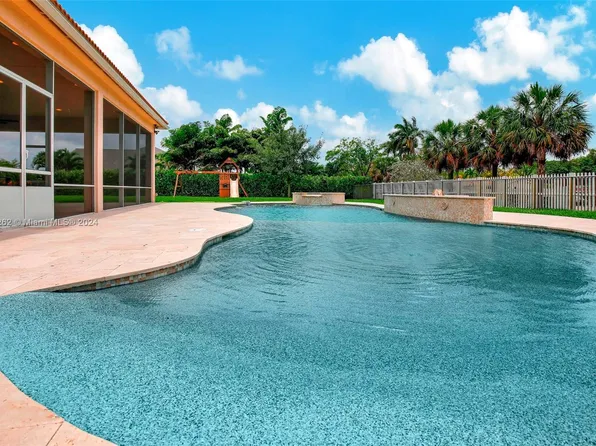 5303 N Sterling Ranch Cir, Fort Lauderdale, FL 33314