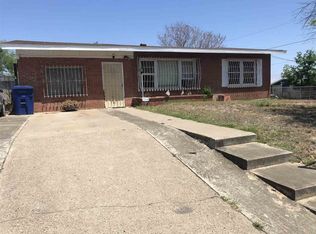 1620 E Lyon St, Laredo, TX 78043