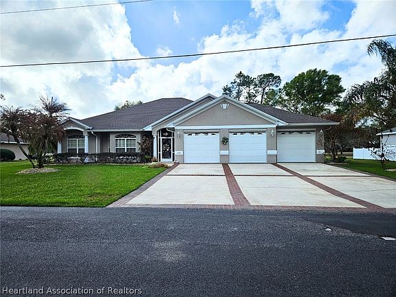 2nd image of 2142 Dog Leg Dr