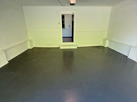 5th image of 4439 Gregory Rd