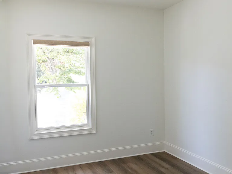 728 Green St NE — Photo 7