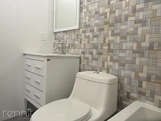 Rented by Rennit Inc.