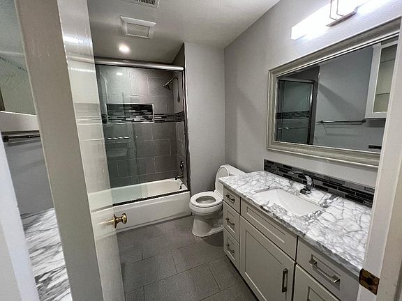 5th image of 713 San Miguel Ln