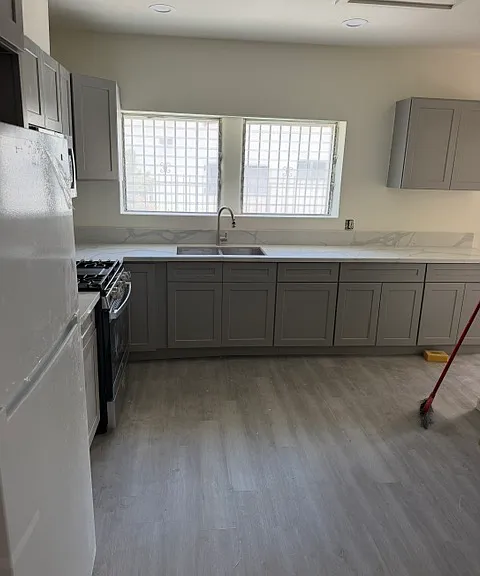 5552 Barton Ave — Photo 8