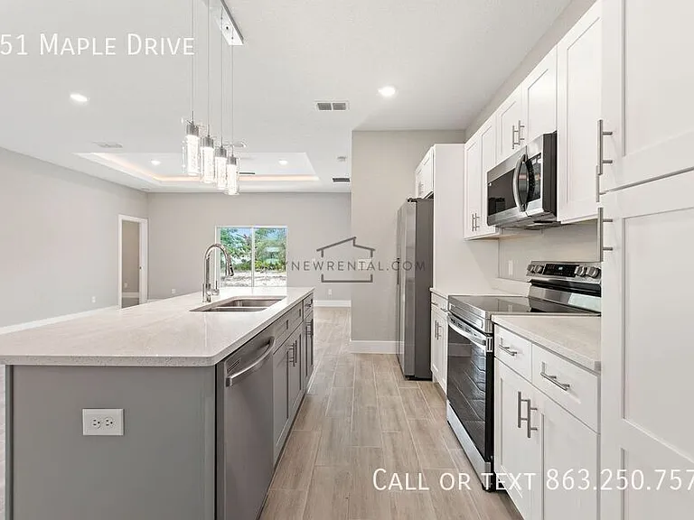 151 Maple Dr — Photo 12