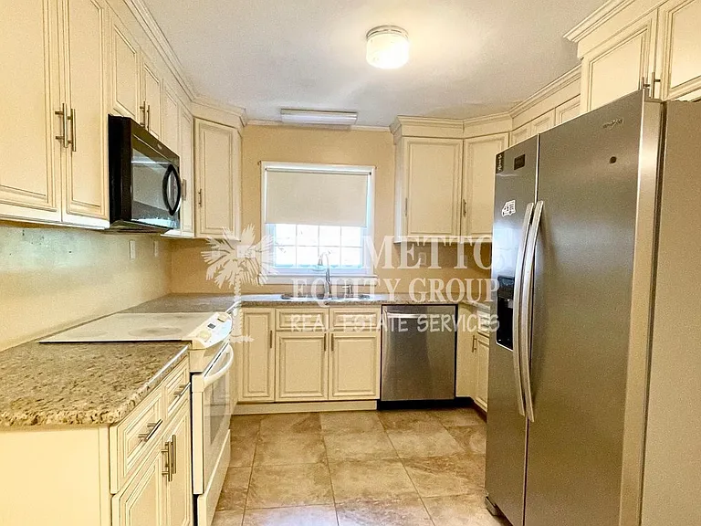 2409 W Cornwallis Dr — Photo 8