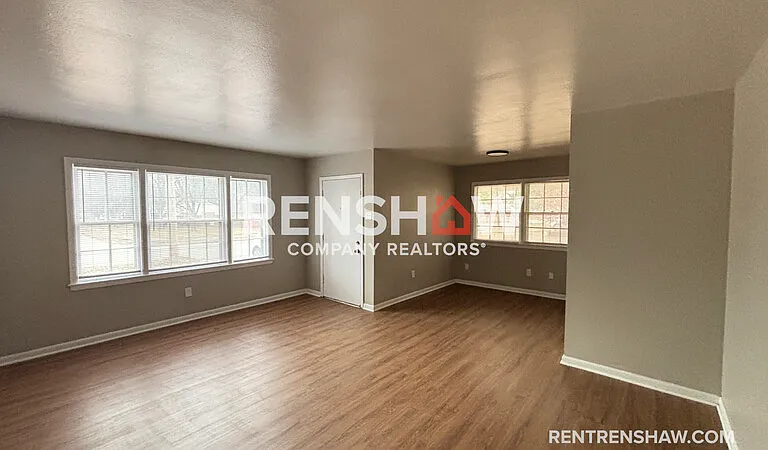 4807 Macon Rd — Photo 2
