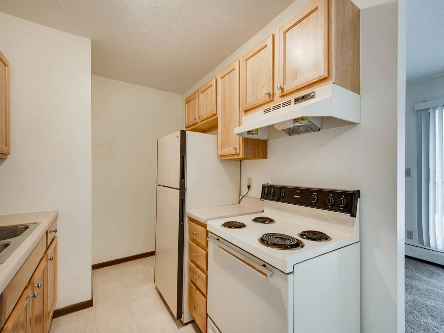 Pinehurst Apartments — Photo 2