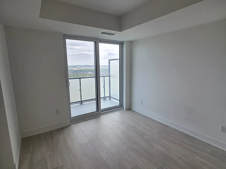 2545 Simcoe St N #2120 — Photo 9