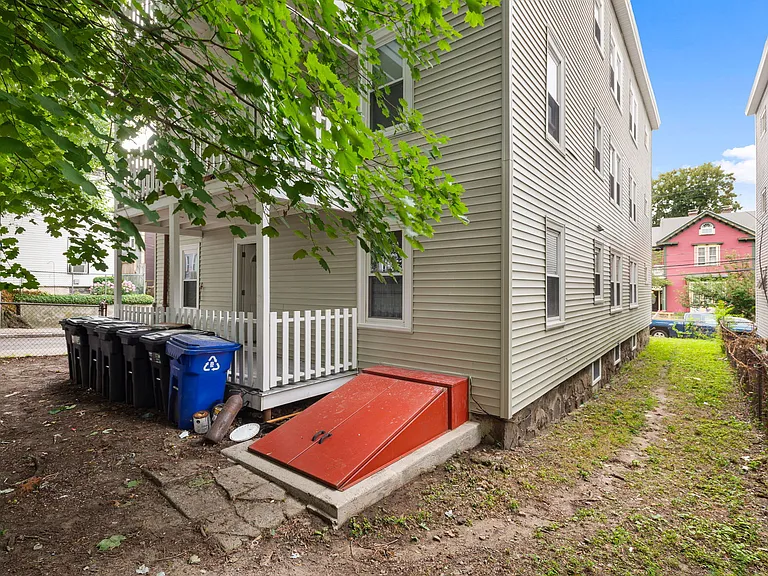 12 Ashland St #1L — Photo 21