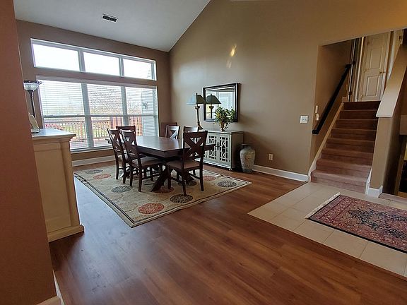 4th image of 2252 Charleston Way