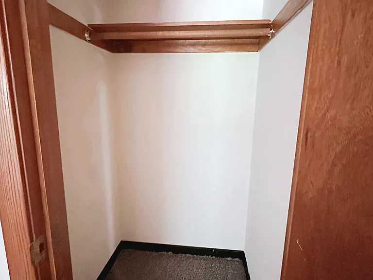 Davern Park Apartments — Photo 27