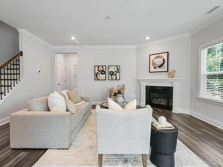 1809 Delaney Hills Ln — Photo 22