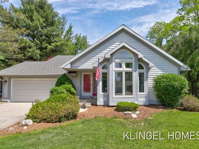 17829 Cherokee Dr, Spring Lake, MI, 49456