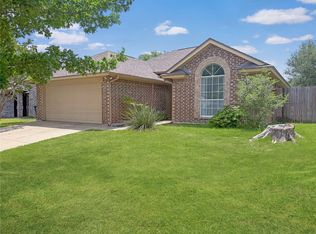 10257 Sunset View Dr, Fort Worth, TX 76108
