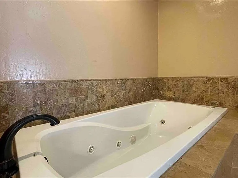 107 Avenida De La Estrella #A — Photo 24
