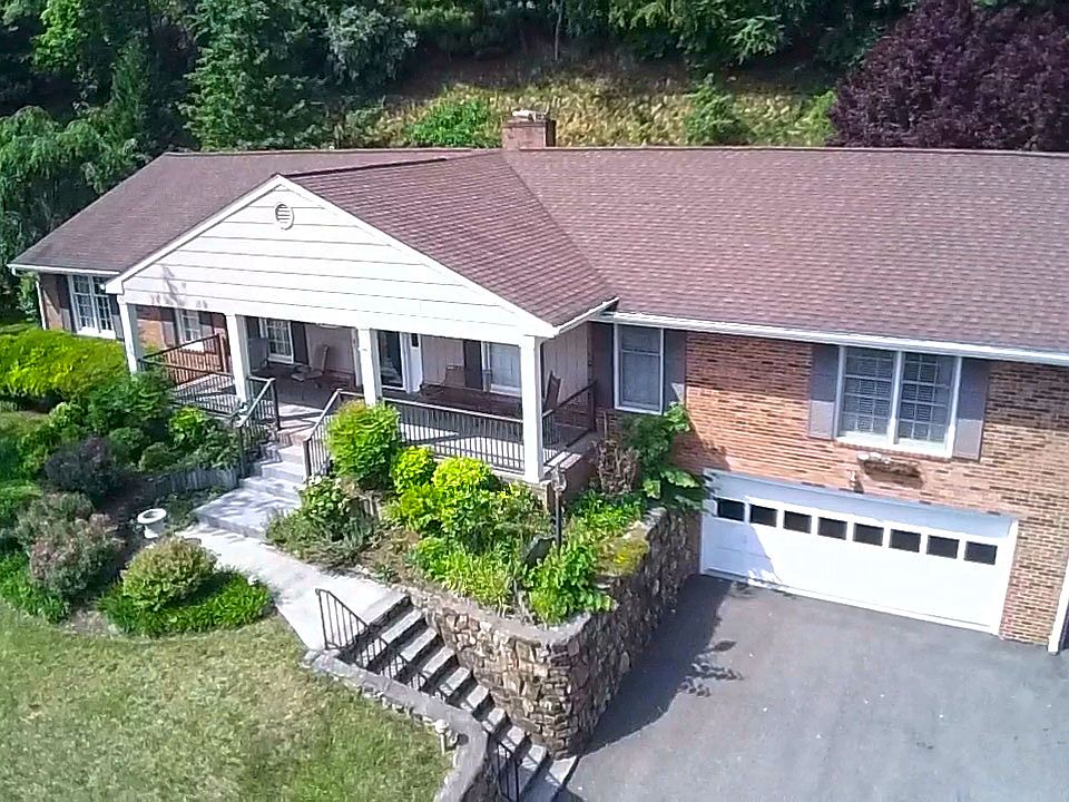1st image of 3323 Dawn Cir