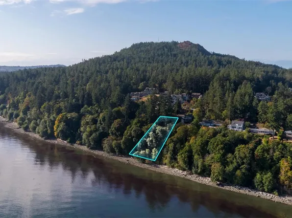 4569 Cordova Bay Rd, Saanich, BC V8X 3V6