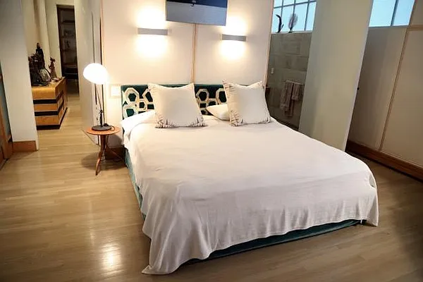 Rented by Keller Williams NYC | media 10