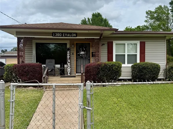 1380 Evalon Ave, Beaumont, TX 77701