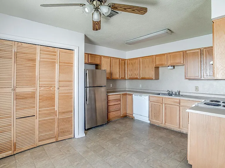6530 Fall Creek Hwy — Photo 13