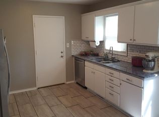 5310 W 77th Cir, Prairie Village, KS 66208