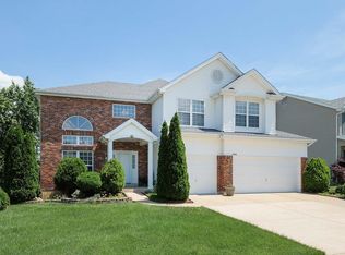 1906 Williamstown Dr, Saint Peters, MO 63376