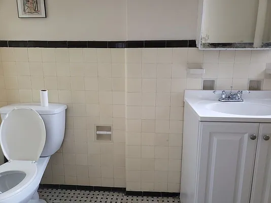 Rented by Gala West Realty LTD | media 10