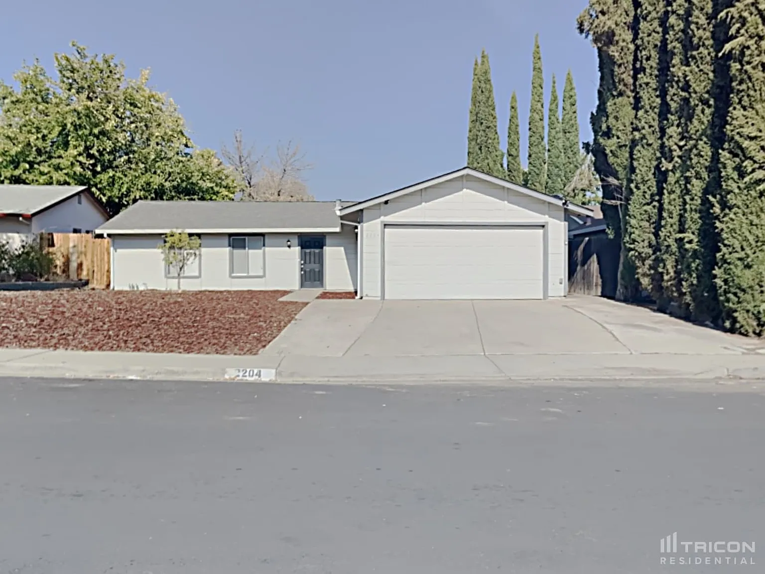 2204 Jefferson Way photo 1
