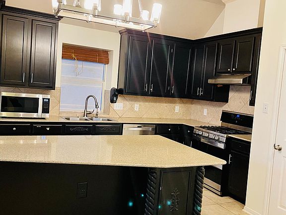 3rd image of 19422 Briarsedge Ct