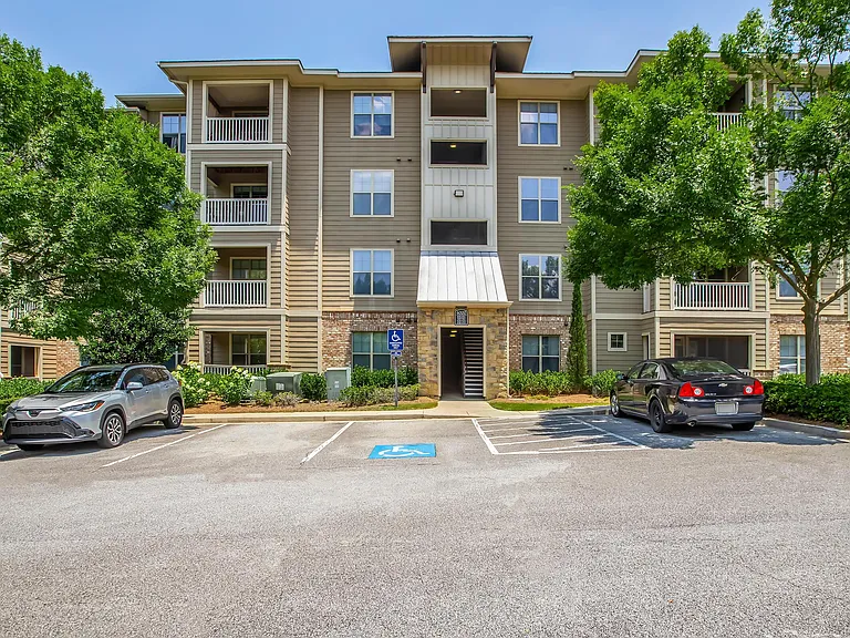 Park Ridge Apartment Homes — Photo 31