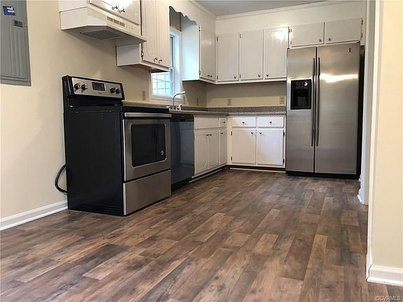 5th image of 20806 Shaker Dr