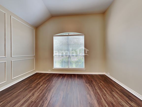 5th image of 1809 Wildwood Ln