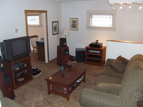 2nd image of 3228 W 114th St