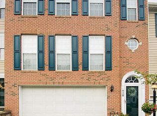 610 Village Green Blvd E, Mars, PA 16046
