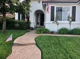 3220 Shadow Tree Dr, Oceanside, CA 92058