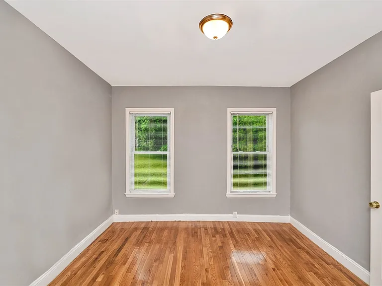 352 Norfolk St #1 — Photo 8
