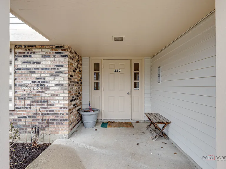 530 Cumberland Trl #D — Photo 3
