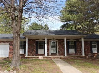 12 Jawanda Ln, Searcy, AR 72143