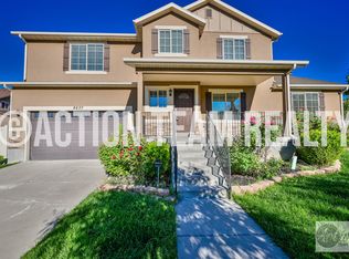 8637 S Goldenrain Cir, Sandy, UT 84070