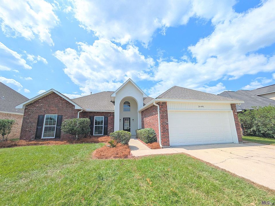 1st image of 26441 Greenwood Dr