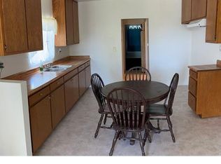270 W 11th St, San Pedro, CA 90731