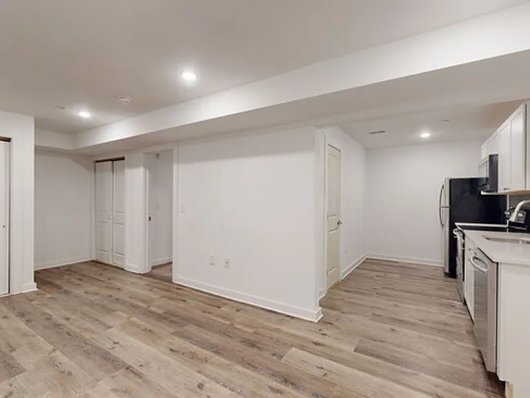 1254 N Carlisle St — Photo 1