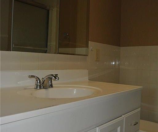 5th image of 10701 Kerrville Pl
