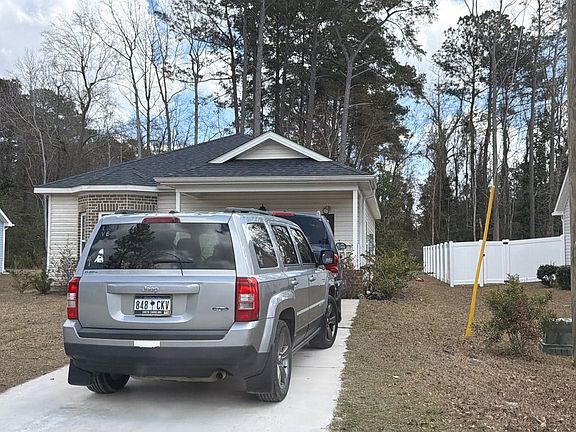 2nd image of 4420 Dawes St