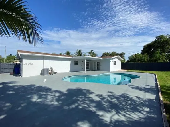 4030 NE 2nd Ter, Pompano Beach, FL 33064