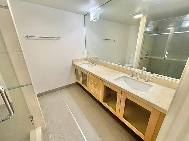 188 King St #304 — Photo 42