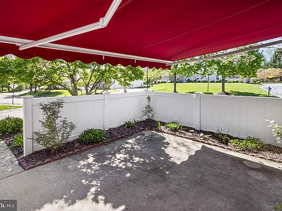 5th image of 104 Village Way #16C